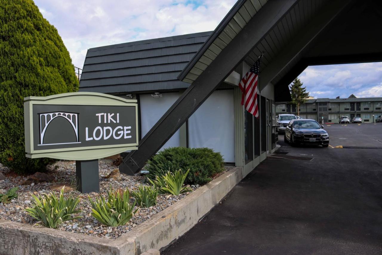 ספוקיין Tiki Lodge Motel מראה חיצוני תמונה